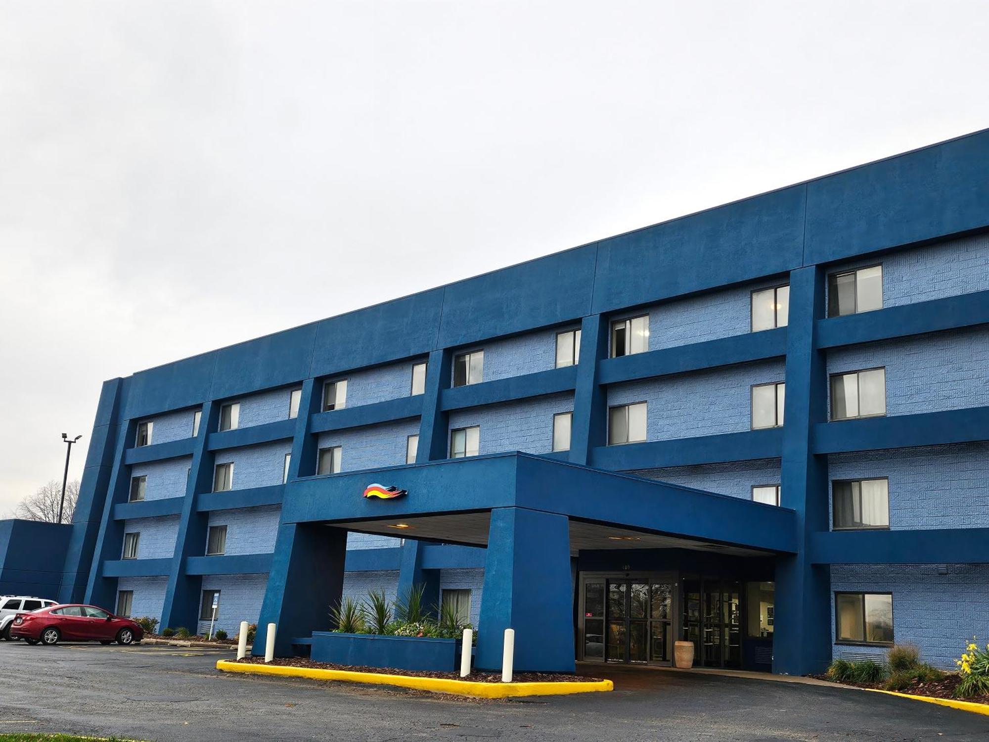 Days Inn By Wyndham Davenport Buitenkant foto